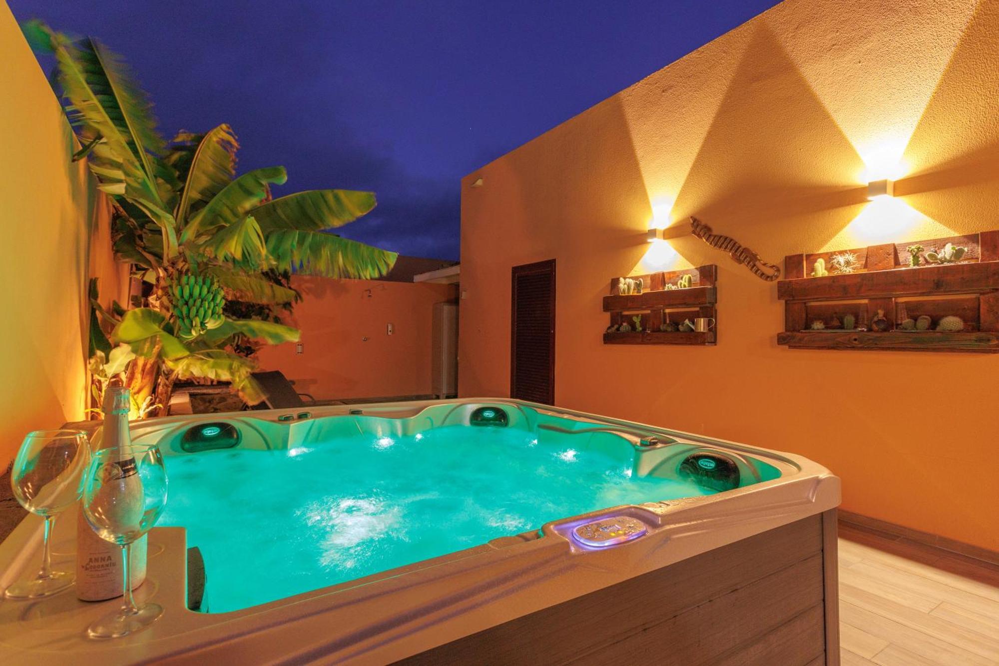 Villa Jacuzzi & Barbecue La Oliva Luaran gambar