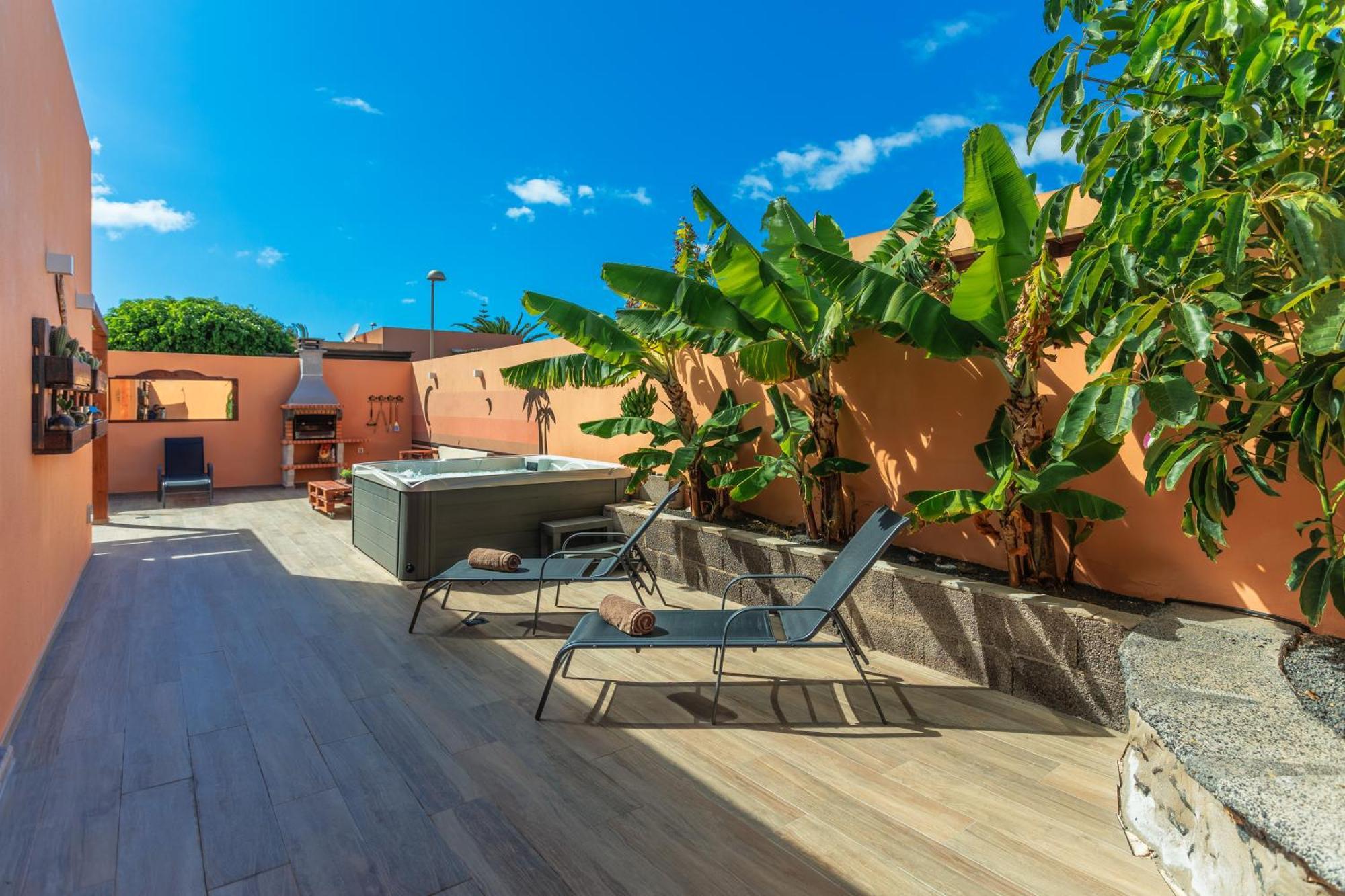 Villa Jacuzzi & Barbecue La Oliva Luaran gambar
